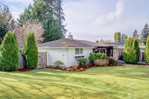 1610 Avon Ave, Burlington, WA 98233