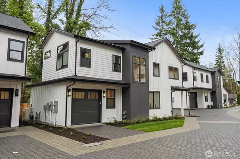9012 124th Ln NE, Kirkland, WA 98033