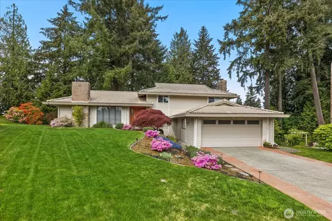 17101 146th Ave SE, Renton, WA 98058