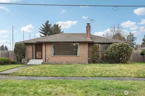 1527 J St SE, Auburn, WA 98002