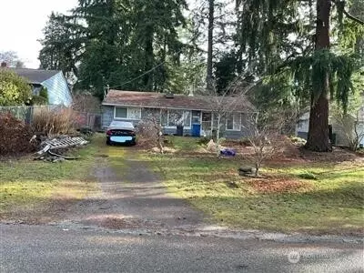 13750 22nd Ave NE, Seattle, WA 98125
