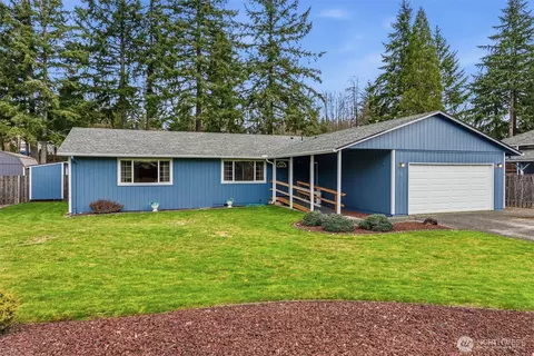 210 Beacon Hill Dr, Longview, WA 98632