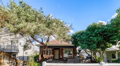 3052 22nd Ave W, Seattle, WA 98199