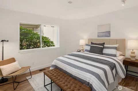 Bedroom - 18003 108th Ave NE #B2, Bothell, WA 98011 photo 3 of 3