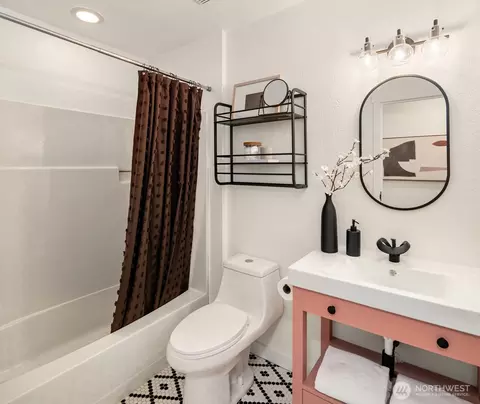 Bath - 18003 108th Ave NE #B2, Bothell, WA 98011 photo 2 of 2
