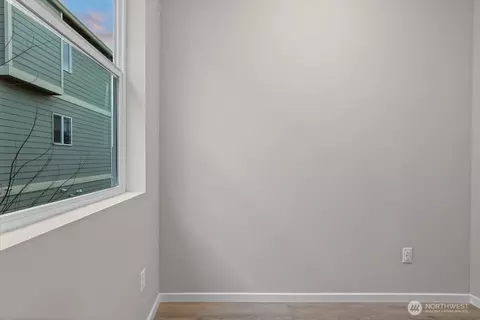 Other - 7027 Rainier Dr #H, Everett, WA 98203 photo 7 of 10