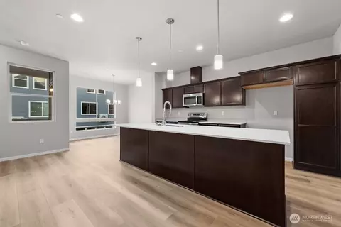 Other - 7027 Rainier Dr #H, Everett, WA 98203 photo 3 of 10