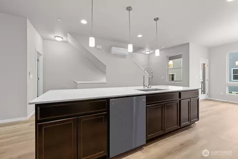 Kitchen - 7027 Rainier Dr #H, Everett, WA 98203 photo 3 of 4