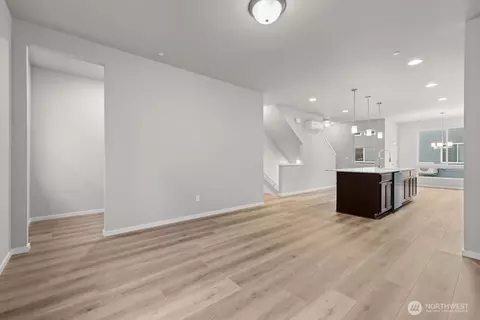Other - 7027 Rainier Dr #H, Everett, WA 98203 photo 6 of 10