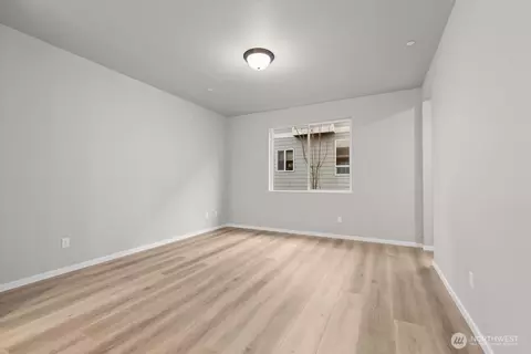 Living - 7027 Rainier Dr #H, Everett, WA 98203 photo 1 of 1