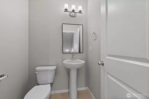 Other - 7027 Rainier Dr #H, Everett, WA 98203 photo 2 of 10