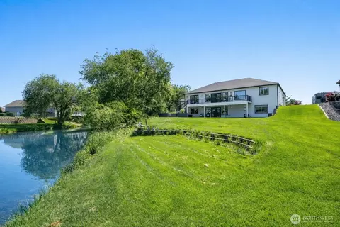 800 S Camas Pl, Moses Lake, WA 98837