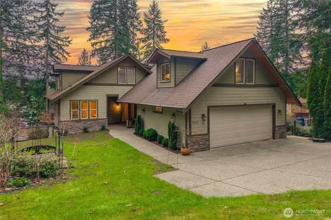 5614 E Lake Bosworth Dr, Snohomish, WA 98290