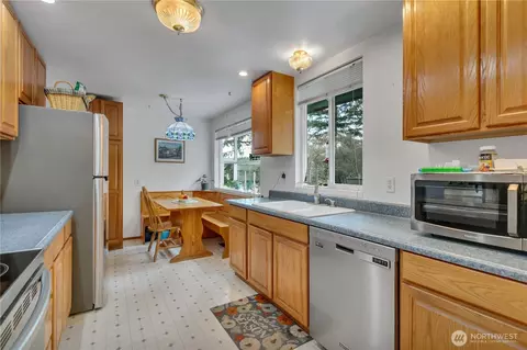 Kitchen - 7316 Eustis Hunt Rd, Spanaway, WA 98387 photo 1 of 4