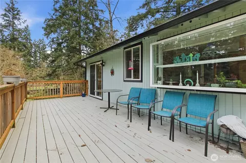 Exterior - 7316 Eustis Hunt Rd, Spanaway, WA 98387 photo 5 of 11