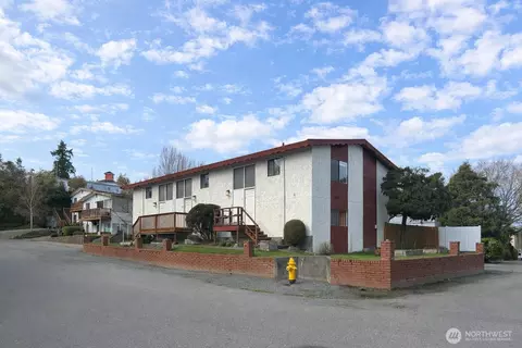 8803 23rd Ave NE, Seattle, WA 98115