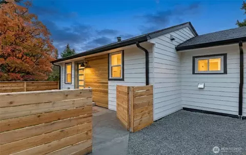 14321 Interlake Ave N #A, Seattle, WA 98133