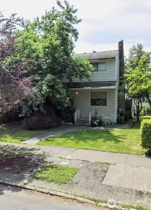 3853 42nd Ave NE, Seattle, WA 98105
