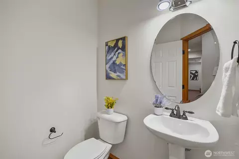 Bath - 15314 Sunset Rd, Bothell, WA 98012 photo 1 of 3