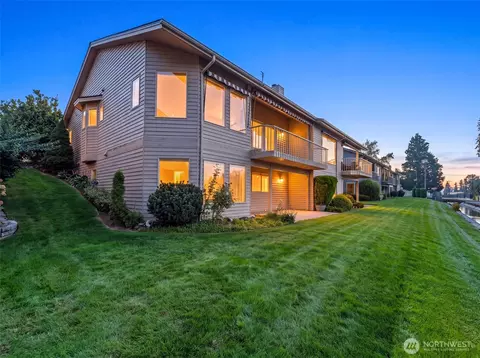 351 19th St #21, East Wenatchee, WA 98802