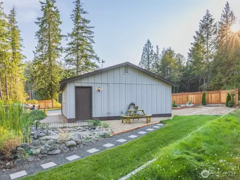 Exterior - 5440 E Grapeview Loop Rd, Allyn, WA 98524 photo 8 of 12