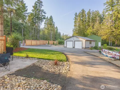 Exterior - 5440 E Grapeview Loop Rd, Allyn, WA 98524 photo 7 of 12