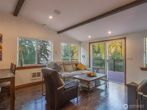 Living - 5440 E Grapeview Loop Rd, Allyn, WA 98524 photo 1 of 1