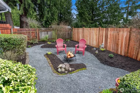 Exterior - 10535 NE 196th St, Bothell, WA 98011 photo 9 of 14
