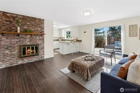 Living - 10535 NE 196th St, Bothell, WA 98011 photo 4 of 4