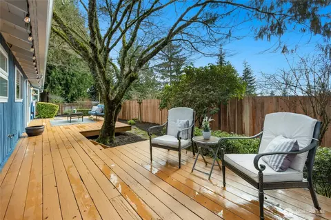 Exterior - 10535 NE 196th St, Bothell, WA 98011 photo 7 of 14