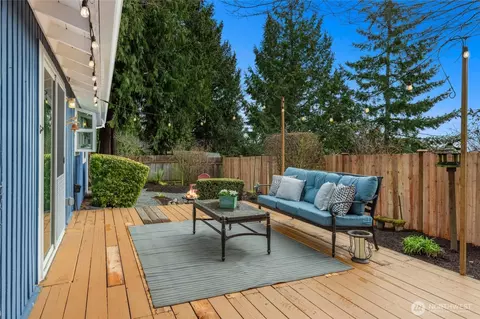 Exterior - 10535 NE 196th St, Bothell, WA 98011 photo 8 of 14