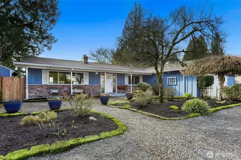 Exterior - 10535 NE 196th St, Bothell, WA 98011 photo 3 of 14