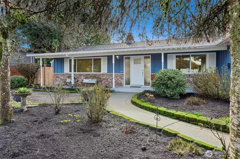 10535 NE 196th St, Bothell, WA 98011