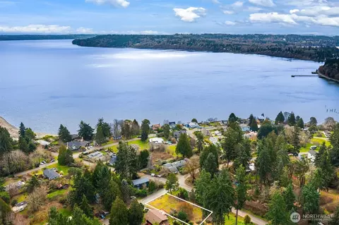 20325 81st Ave SW, Vashon, WA 98070
