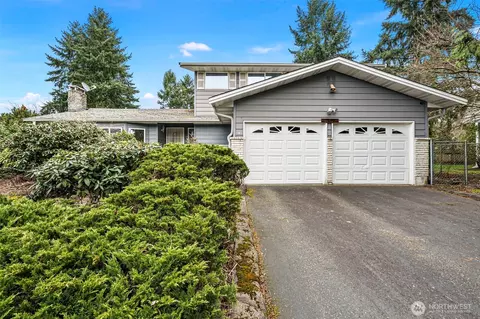 15015 111th Avenue Ct E, Puyallup, WA 98374