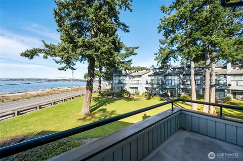 7806 Birch Bay Dr #104, Blaine, WA 98230