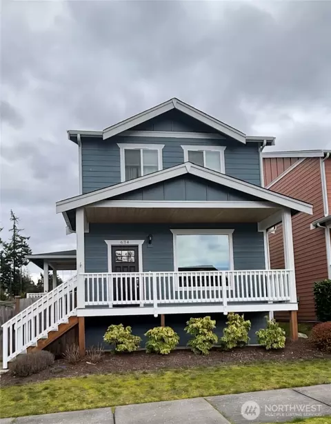 634 NW Prow St, Oak Harbor, WA 98277