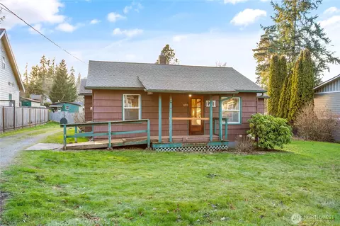 1211 Yew St, Bellingham, WA 98229