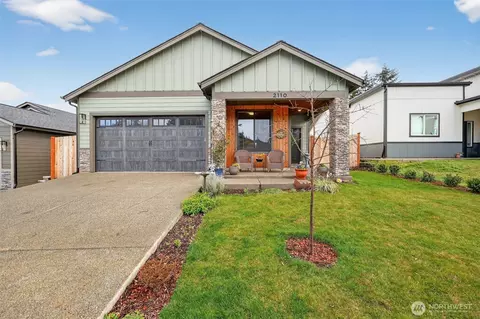2110 Hawks View Ln, Winlock, WA 98596