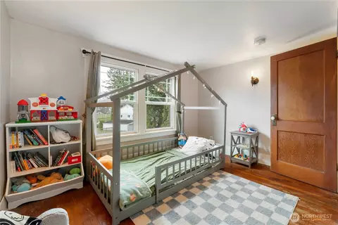 Bedroom - 1730 Hillcrest Ave, Enumclaw, WA 98022 photo 3 of 3