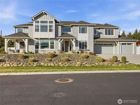 857 S Lamplight Ln, East Wenatchee, WA 98802