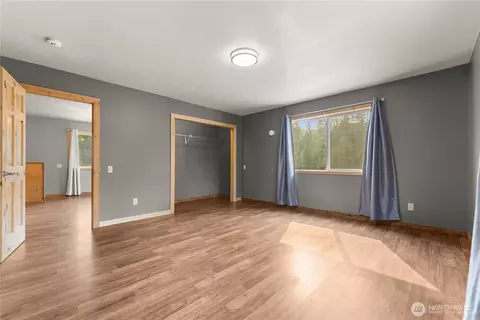 Bedroom - 56 Ruby Two Moons Rd, Tonasket, WA 98855 photo 5 of 7