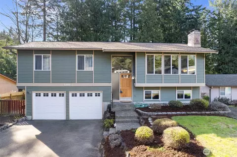 7479 Woodridge Ln NW, Bremerton, WA 98311
