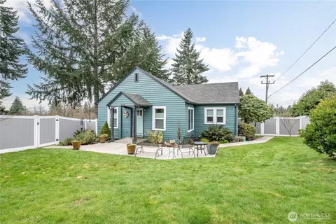 3515 Columbia Heights Rd, Longview, WA 98632