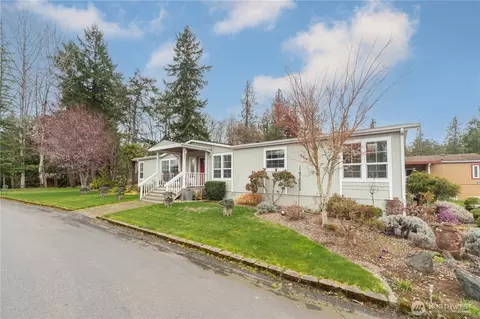 6680 NE Aquarius Ln, Bremerton, WA 98311