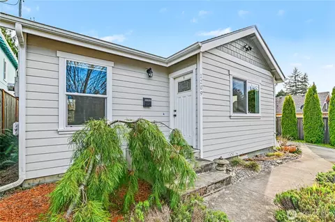 1209 9th Ave SE, Olympia, WA 98501