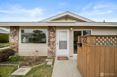 100 Simon St #13, East Wenatchee, WA 98802