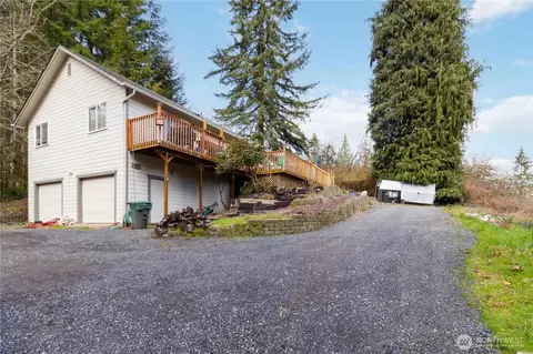 Exterior - 421 Mcadams Rd E, Longview, WA 98632 photo 5 of 5