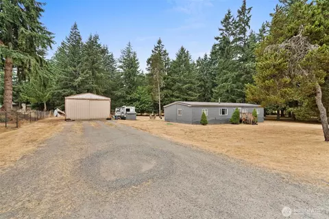 19121 Elderberry St SW, Rochester, WA 98579