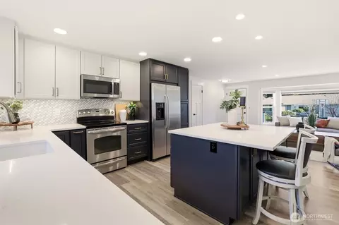 Kitchen - 13426 22nd Ave SE, Mill Creek, WA 98012 photo 4 of 4